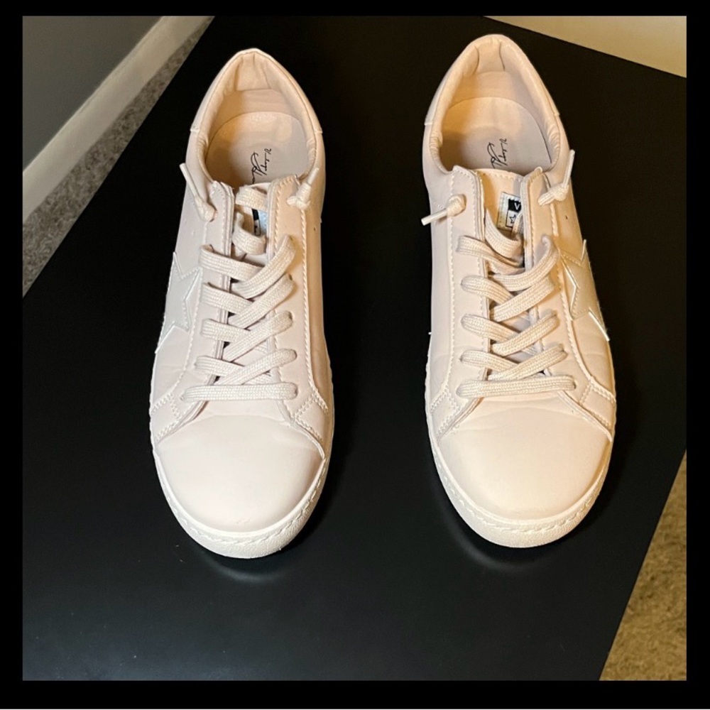 Vintage Havana Carla in Bone, size 8.5